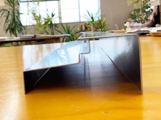 沓摺（くつずり）