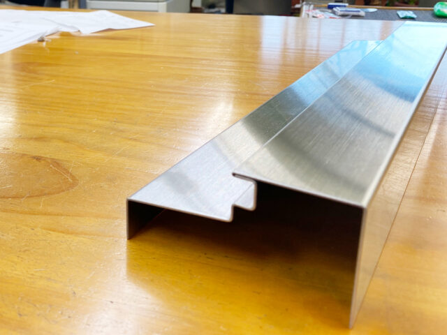 沓摺（くつずり）